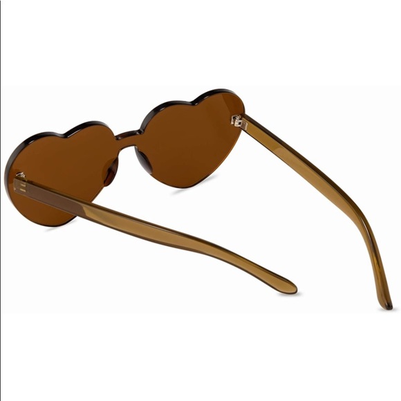 NEW BROWN HEART SUNGLASSES - Picture 3 of 3
